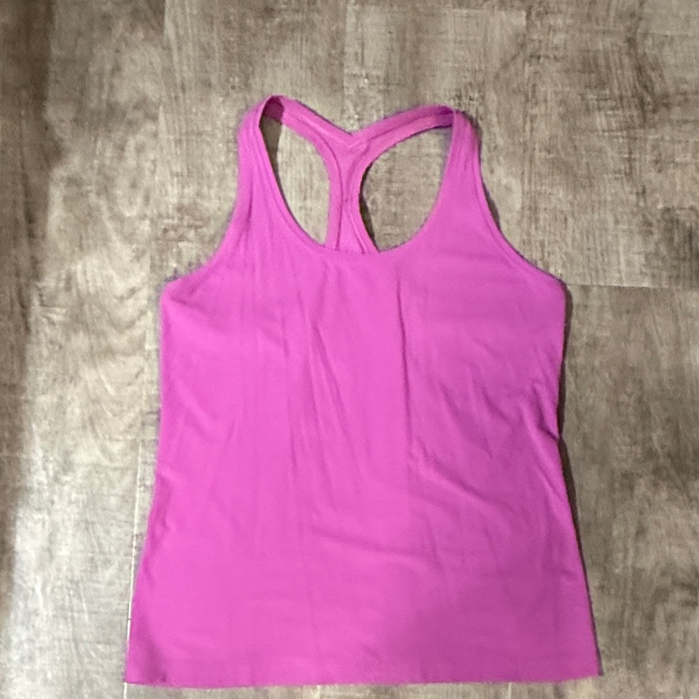 Lululemon Nulu Racerback Tanktop size 20